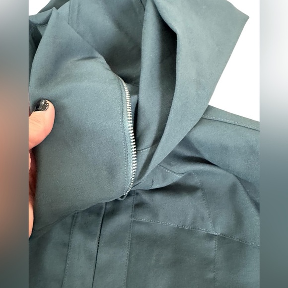 Lululemon like a glove jacket teal shadow sz 4 Jacket All weather Wind Rain
A221 - Picture 7 of 11